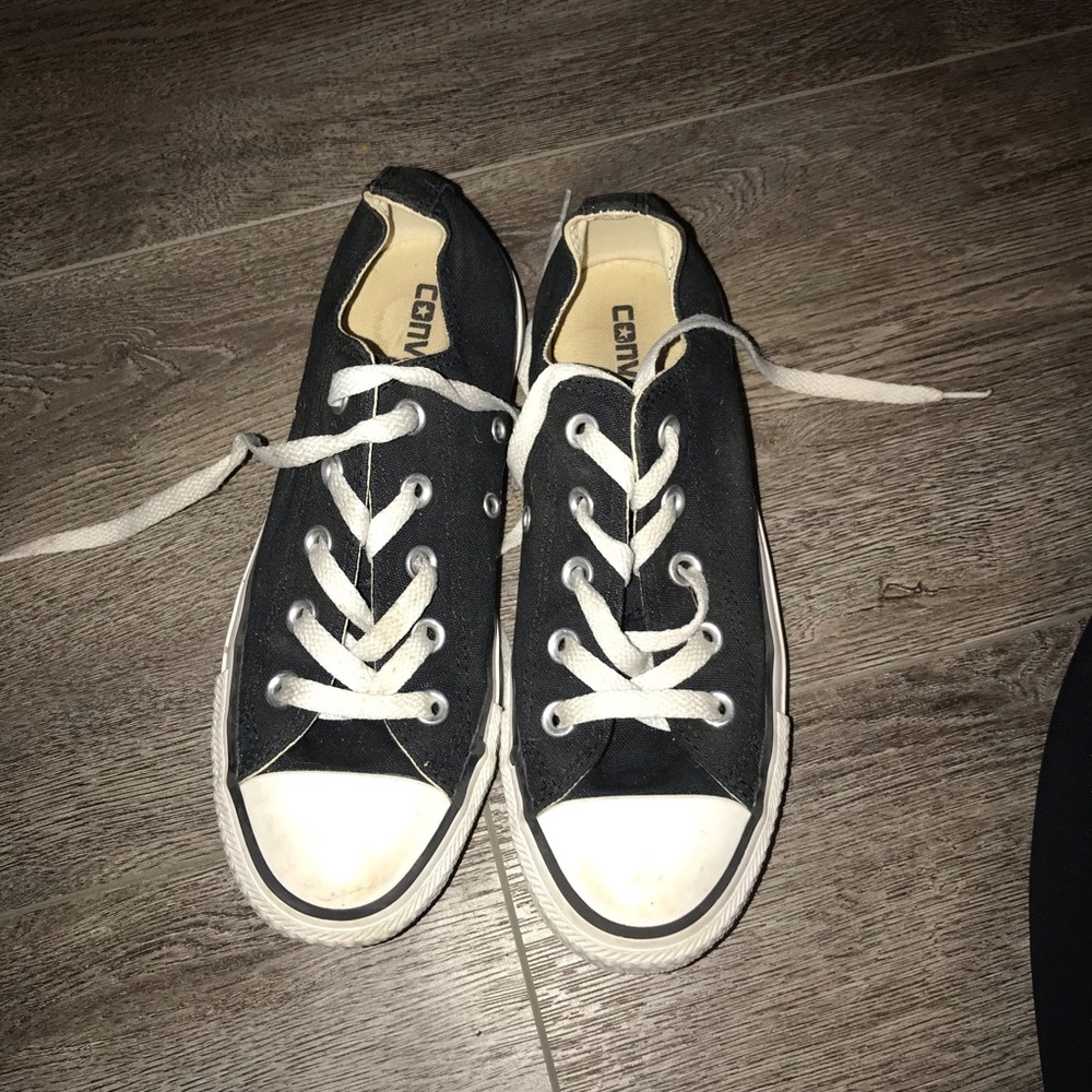 black converse